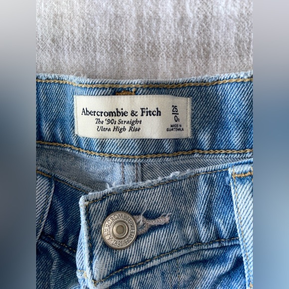 Abercrombie 90’s straight ultra high rise - custom distressing - Picture 4 of 5